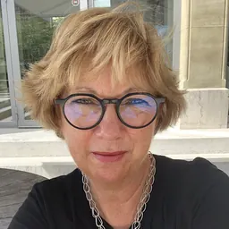 Portrait of Isabelle Graesslé