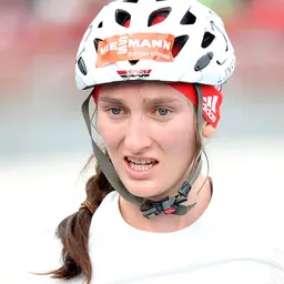 Portrait of Juliane Frühwirt