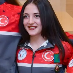 Portrait of Cansu Bektaş