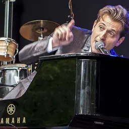 Portrait of Peter Cincotti
