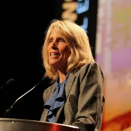 Portrait of Pamela Hartigan