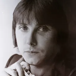 Portrait of Tom Stoddart
