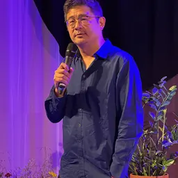 Portrait of Aric Chen