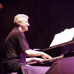 Portrait of David Kikoski