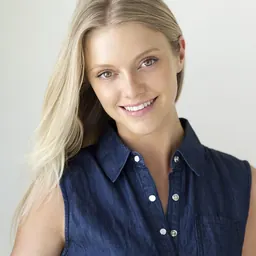 Portrait of Elle Evans