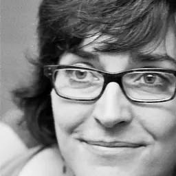 Portrait of Nora Young