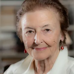 Portrait of Cassie Deveaux Cohoon