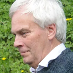 Portrait of Peter Hunt