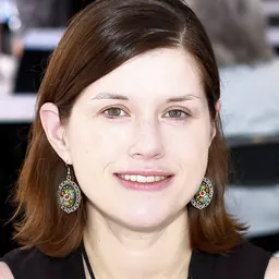 Portrait of Jennifer duBois