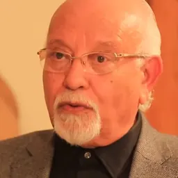 Portrait of Mohamed Melehi
