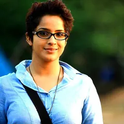 Portrait of Aparna Gopinath