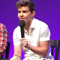 Portrait of Elliot Fletcher