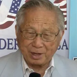Portrait of Tom Hom