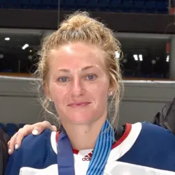 Portrait of Chelsey Goldberg