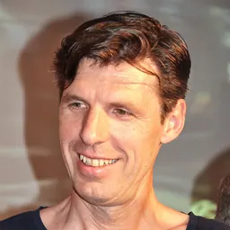 Portrait of Arie Hassink