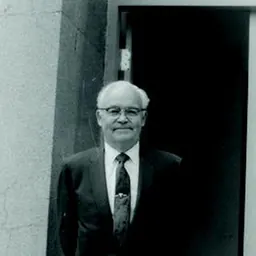 Portrait of Magnus Hestenes