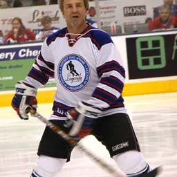 Portrait of Glenn Anderson