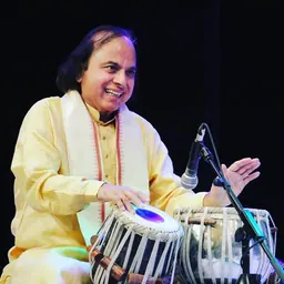 Portrait of Suresh Talwalkar