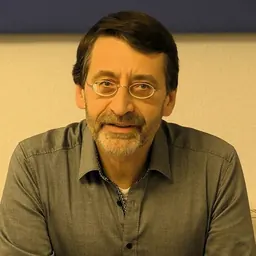 Portrait of Armin Pfahl-Traughber