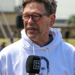 Portrait of Mike Carlson
