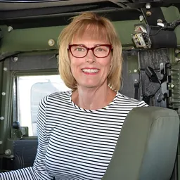 Portrait of Suzanne Crouch