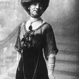 Portrait of Leonor Acevedo Suárez