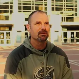 Portrait of Brad Larsen