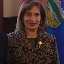Portrait of Salma Lakhani