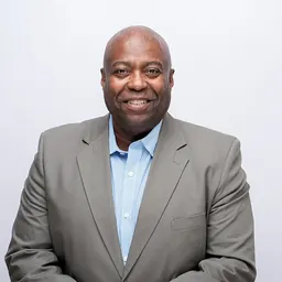 Portrait of Rob Davis