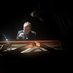 Portrait of Mark Springer