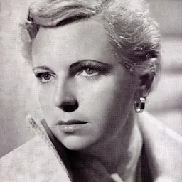 Portrait of Eva Nova