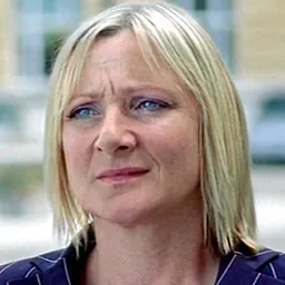 Portrait of Lesley Sharp