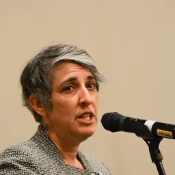 Portrait of Elissa Silverman