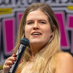 Portrait of Erica Lindbeck