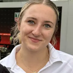 Portrait of Nicole Havrda