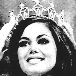 Portrait of Deborah Shelton