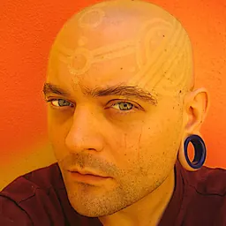 Portrait of Shannon Larratt