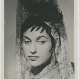 Portrait of Gloria Lane