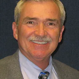 Portrait of Tom Henry