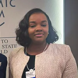 Portrait of Noëlla Ayeganagato