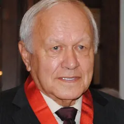 Portrait of Te Wharehuia Milroy