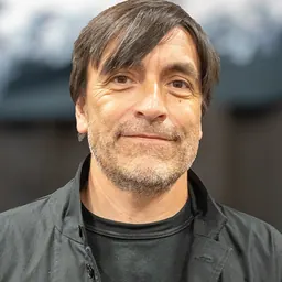 Portrait of Joel Gomez
