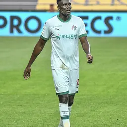 Portrait of Peniel Mlapa