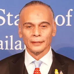 Portrait of Chada Thaised