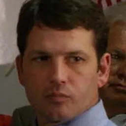 Portrait of Jonathan Weinzapfel