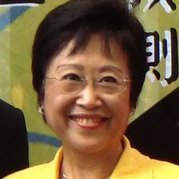 Portrait of Miriam Lau