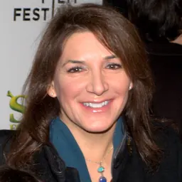 Portrait of Bonnie Fuller