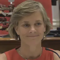 Portrait of Sue Minter
