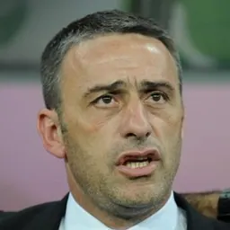 Portrait of Paulo Bento