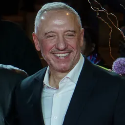 Portrait of Nacho G. Velilla